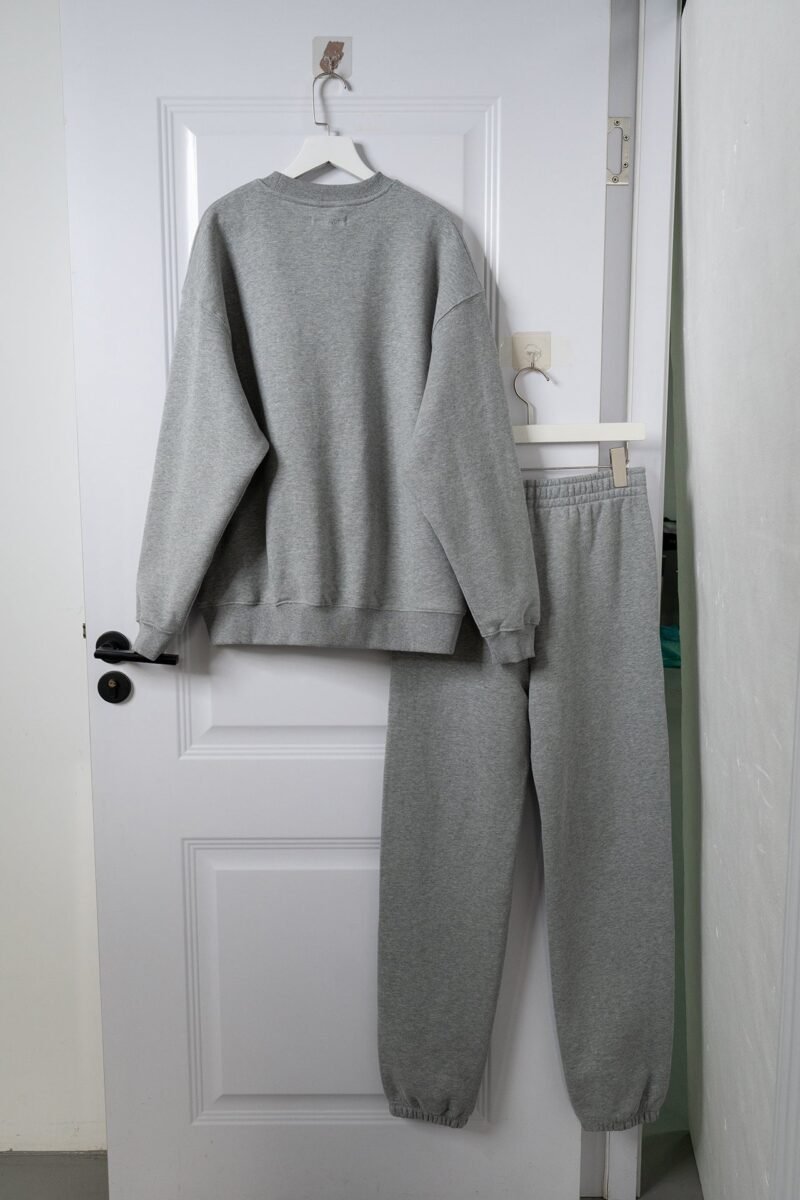 Embroidered Letters Grey Velvet Women's Sports Suit -ABS2508GY - 图片 3