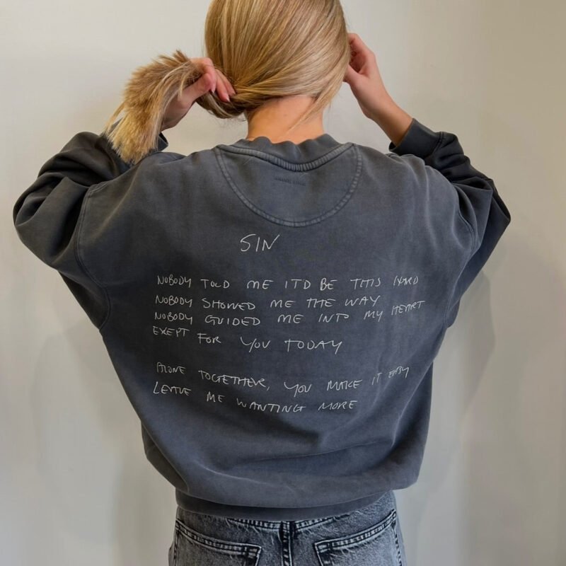 Graffiti Letters Printed Vintage Black Women's Sweatshirt-SPF-223