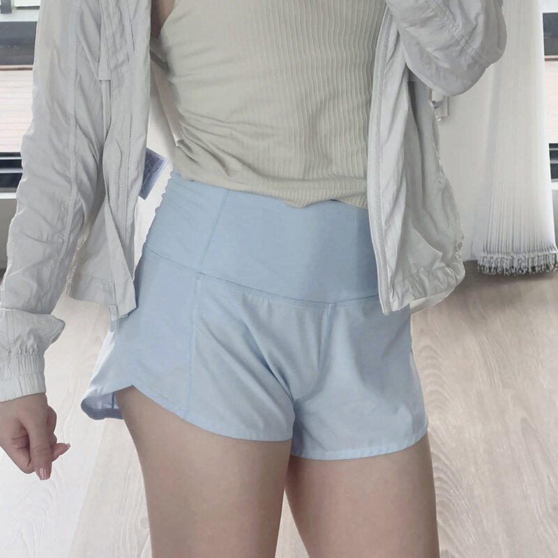 Yoga Speed Up Low-Rise Lined Short 2.5" Short Pant - 图片 5