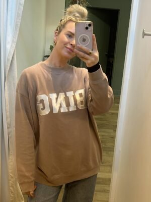 Retro Brown Classic BING Patch Embroidery Washed Dyed Stir-Fried Fleece Women's Sweatshirt-ABS2494PK