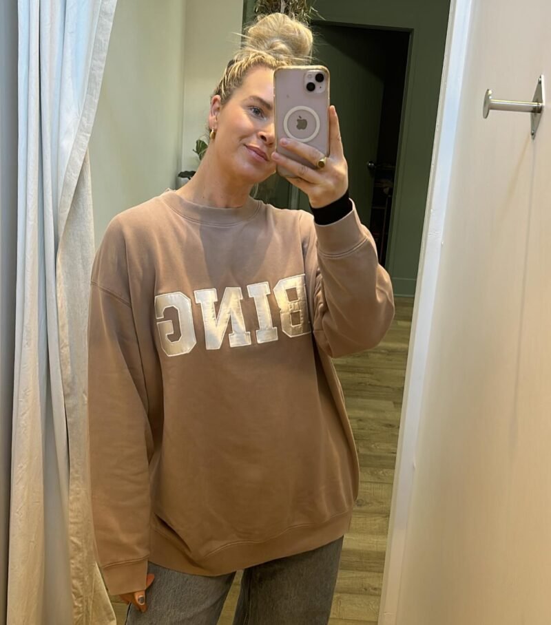 Retro Brown Classic BING Patch Embroidery Washed Dyed Stir-Fried Fleece Women's Sweatshirt-ABS2494PK