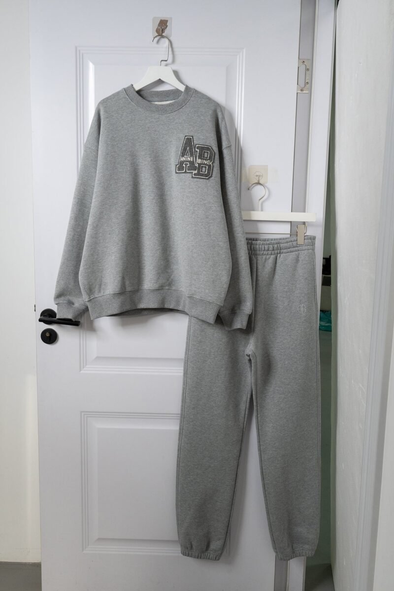 Embroidered Letters Grey Velvet Women's Sports Suit -ABS2508GY - 图片 2